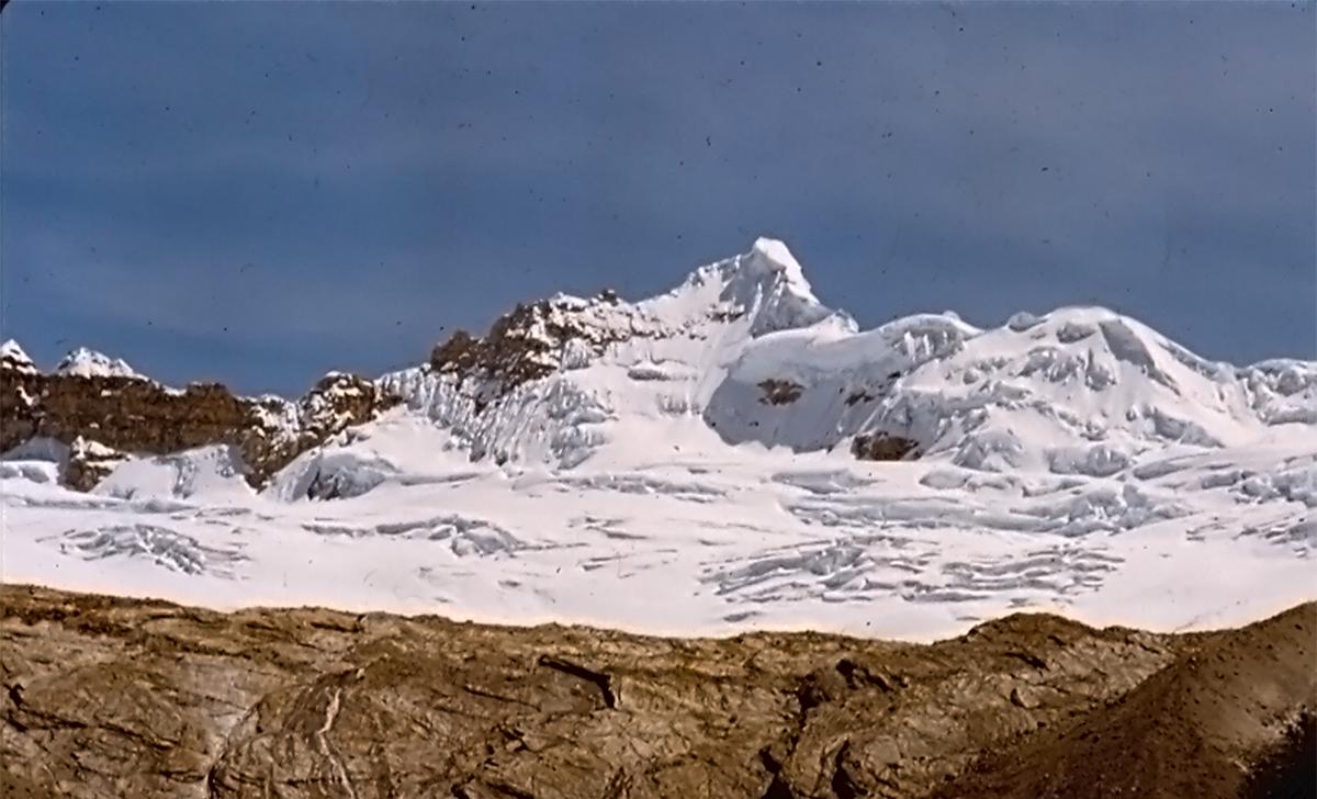 Pared norte de hielo del Ritacuba Negro (4900-5200), diciembre 1980.