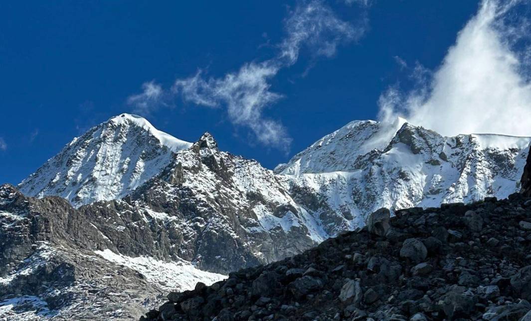 Pico Simón Bolívar, la Montaña más alta de Colombia. Histórico de mediciones de alturas en los picos más altos  de la Sierra Nevada de Santa Marta. 
